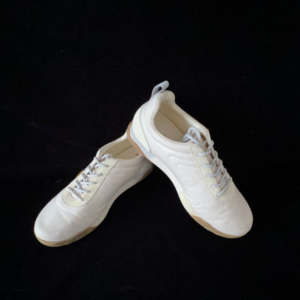 Teva Wyldland Sneakers, Beige, Size 9, Like New!
